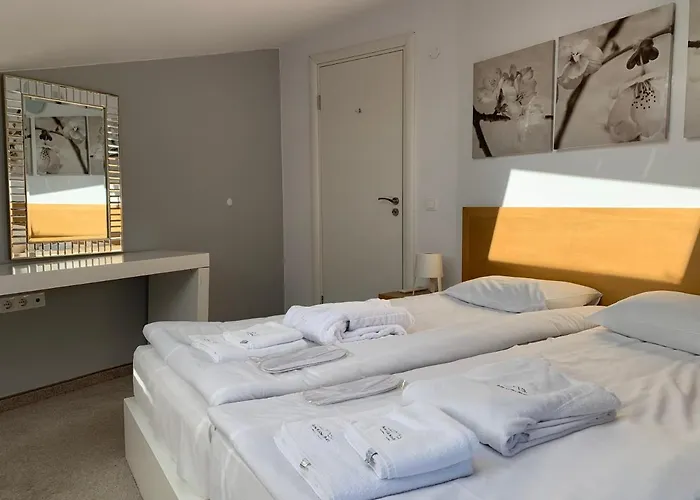 Saint George Palace Deluxe Collection Хотел 4*