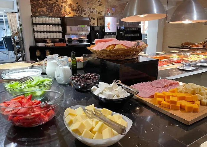 Хотел Saint George Palace Deluxe Collection