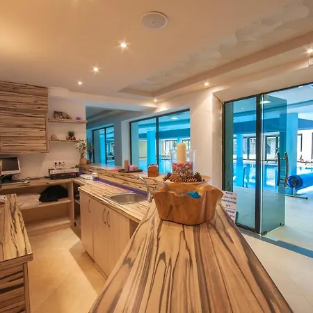 Saint George Palace Deluxe Collection Hotel